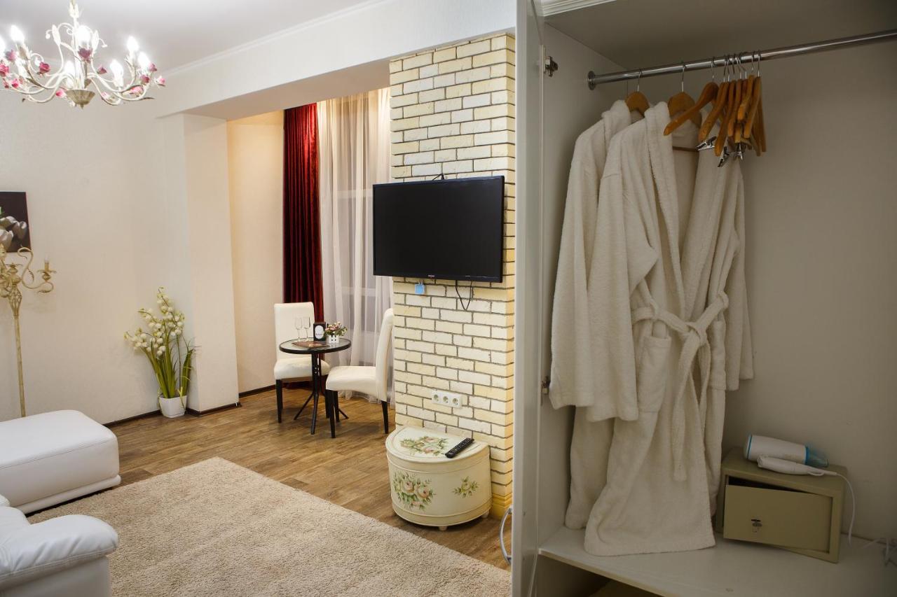 Misteriya Hotel Kharkiv Exterior photo
