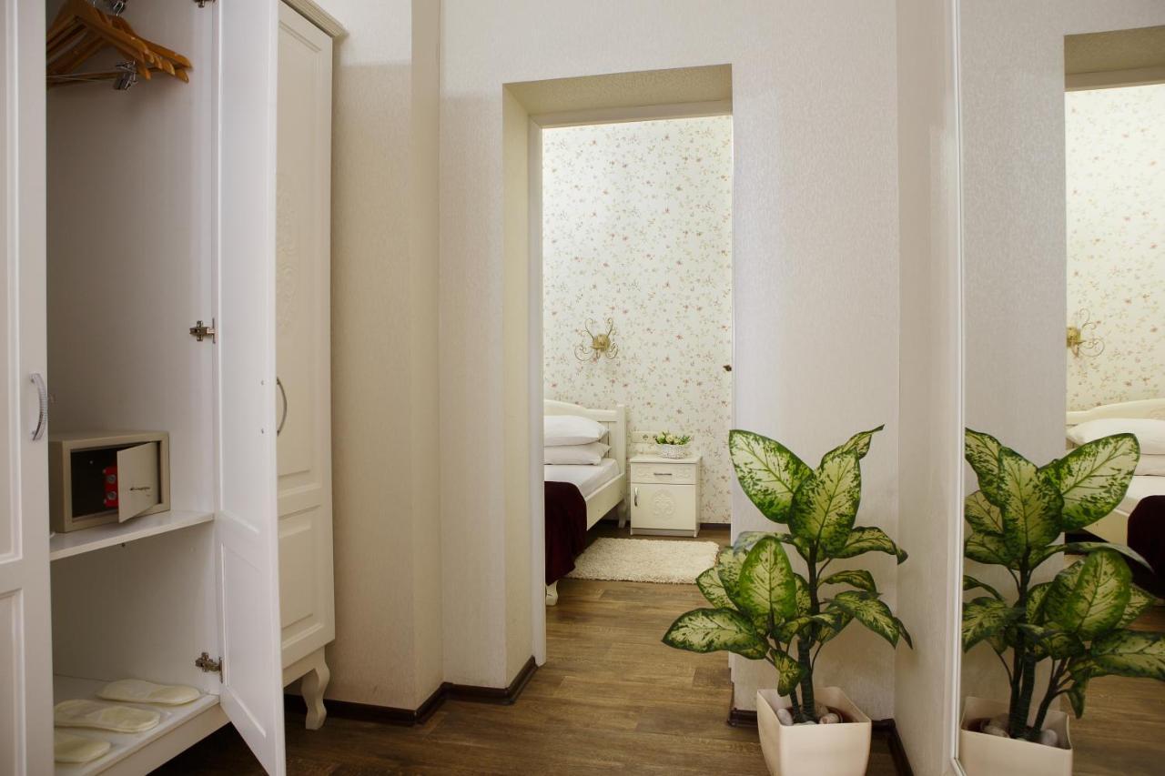 Misteriya Hotel Kharkiv Exterior photo