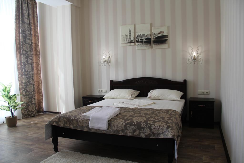 Misteriya Hotel Kharkiv Room photo
